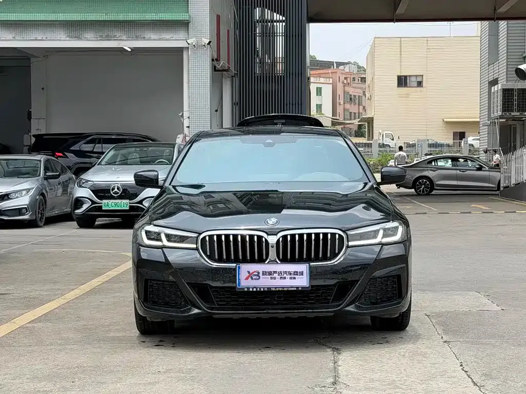 BMW 5 Series — фото 4