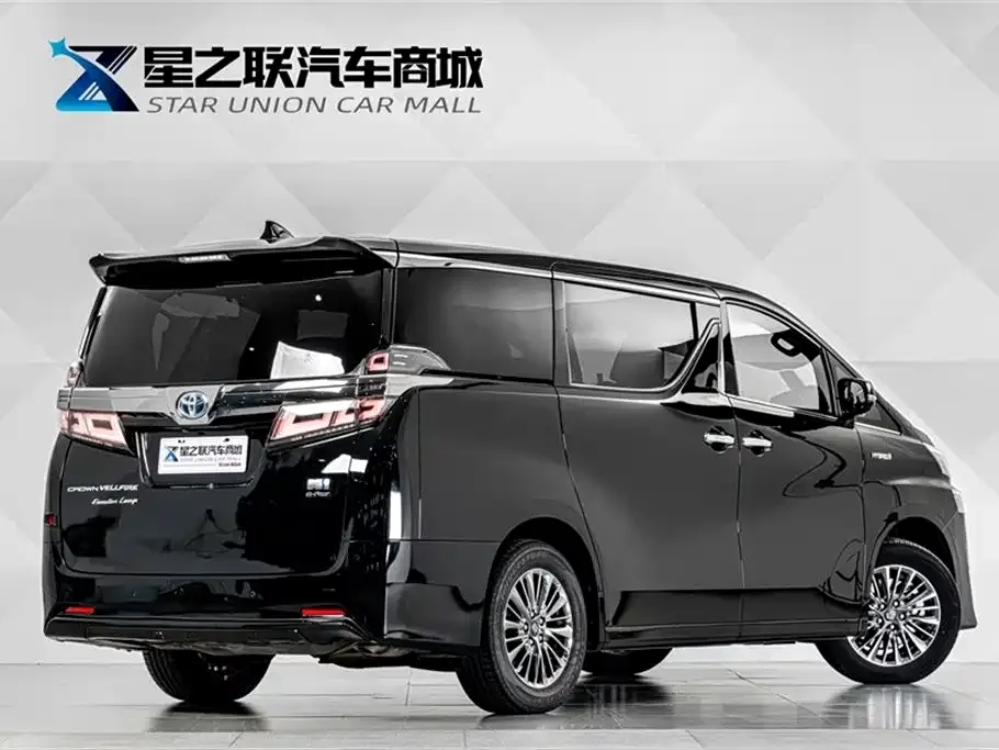 Toyota Vellfire — фото 3