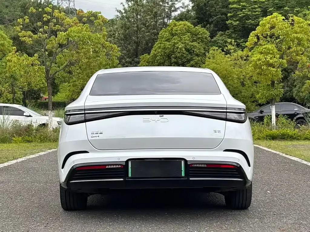 BYD Seal — фото 6
