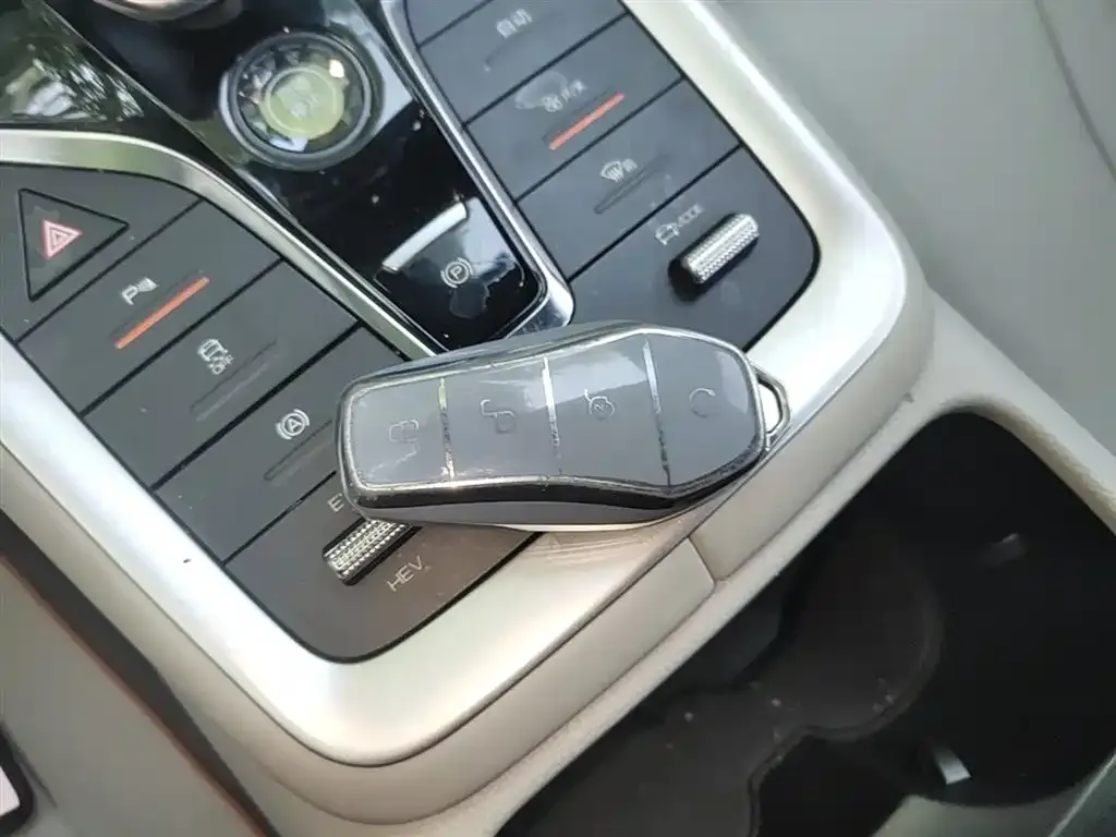 BYD Pro New Energy — фото 7