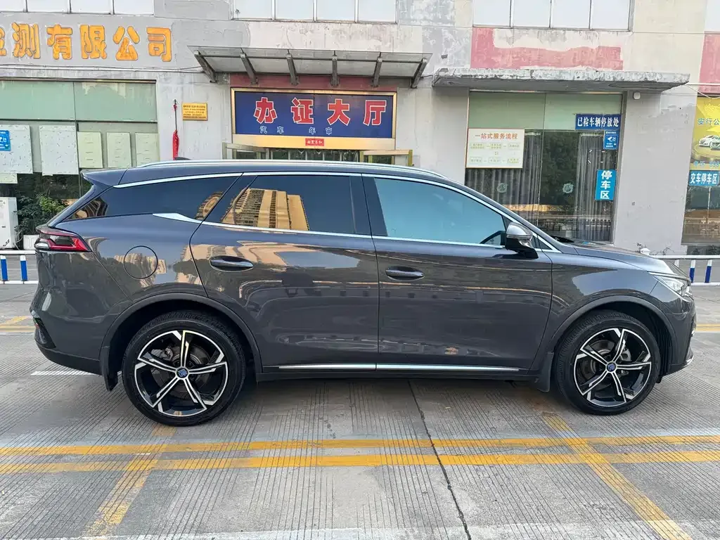 BYD Tang New Energy — фото 8