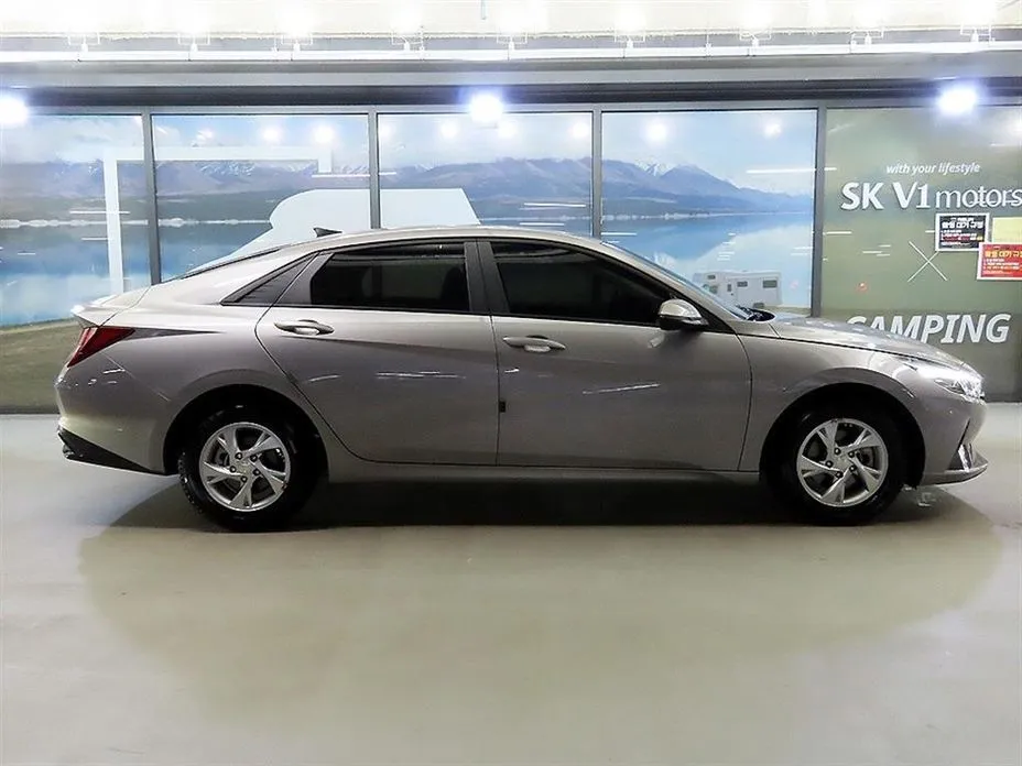 Hyundai AVANTE 2023 из KR, фото 3