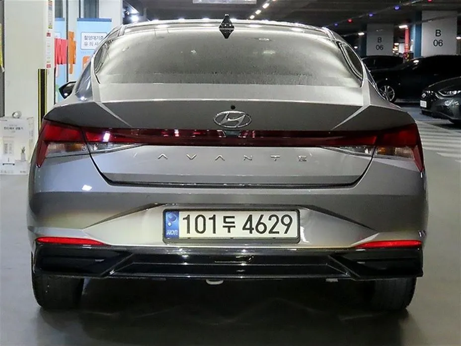 Hyundai AVANTE 2023 из KR, фото 4