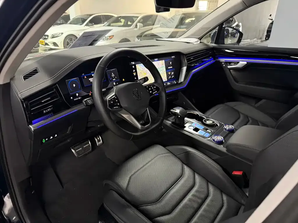 Volkswagen Touareg 2021 из CN, фото 3
