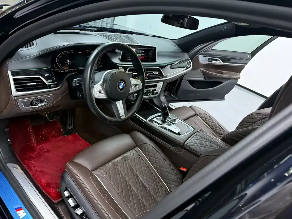 BMW 7 Series 2021 из CN, фото 6