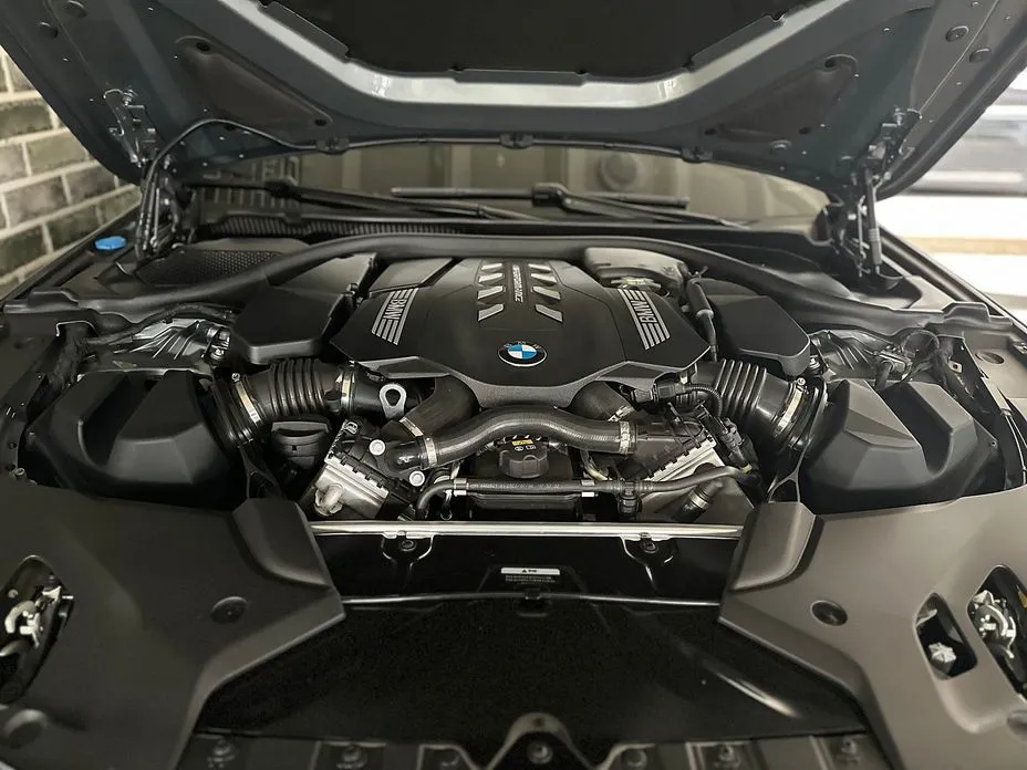 BMW 5-Series 2023 из KR, фото 3