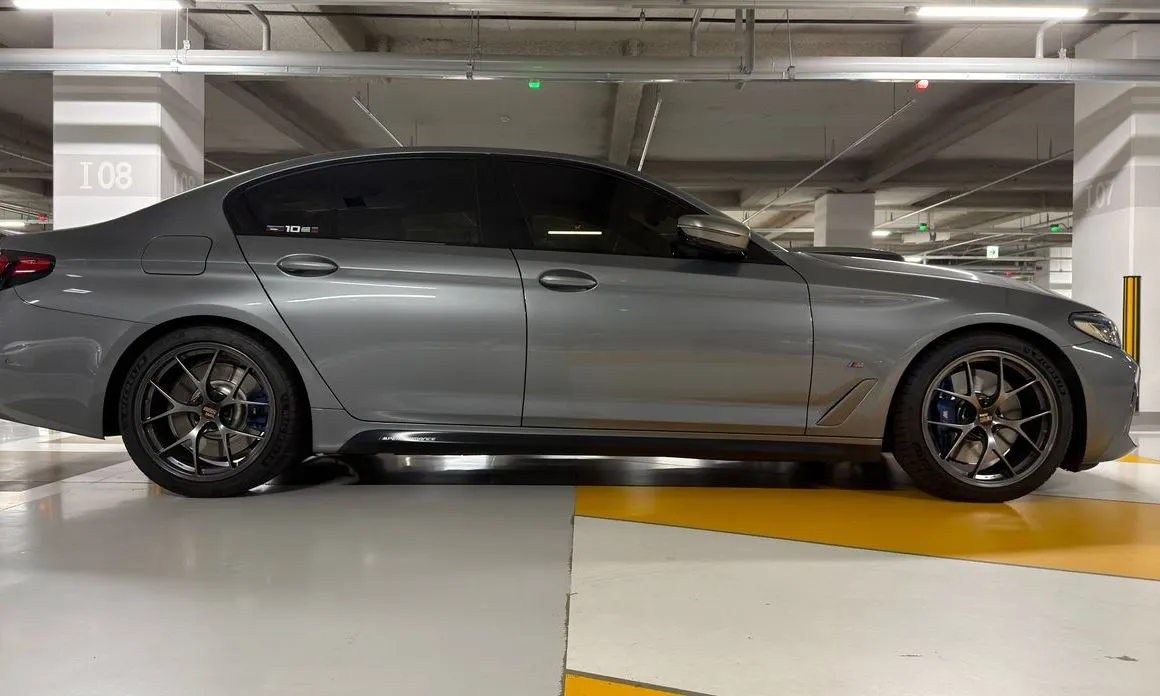 BMW 5-Series 2023 из KR, фото 9