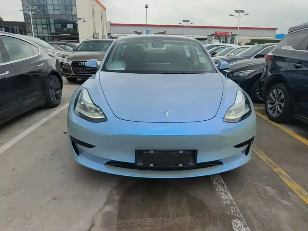 Tesla Model 3 — фото 6