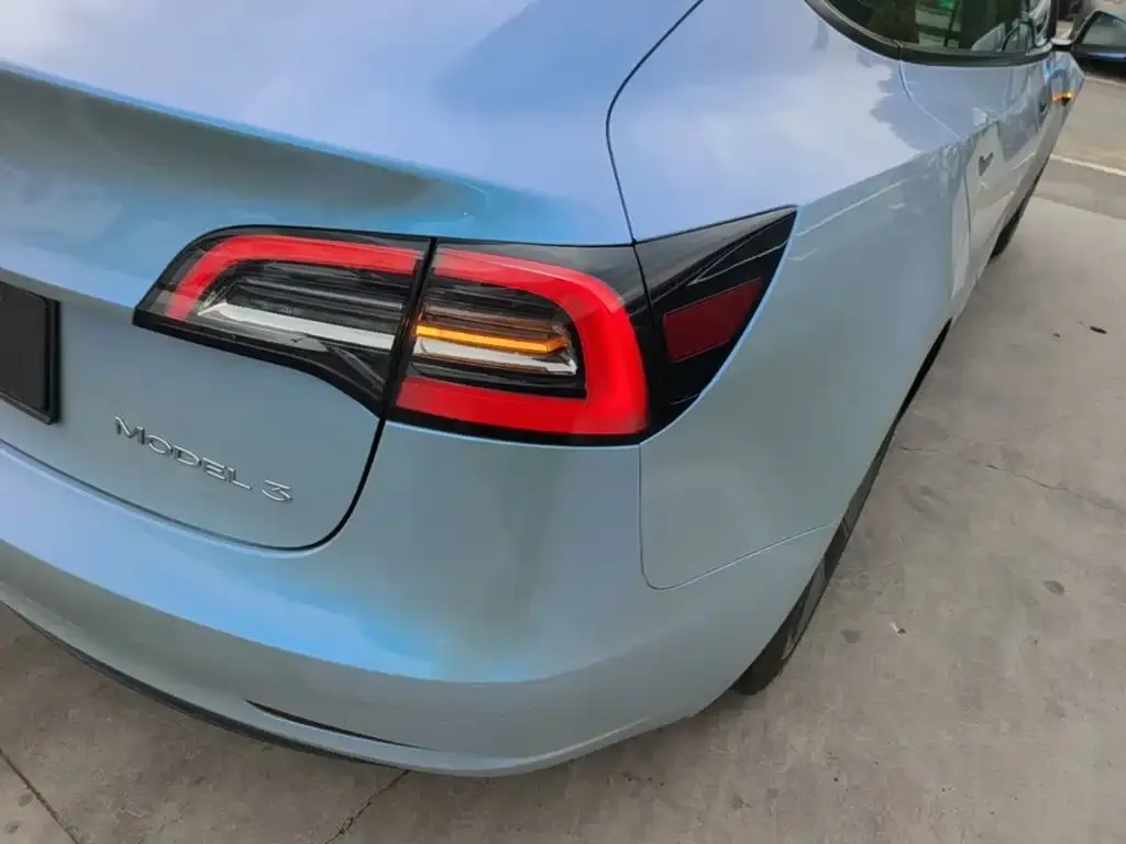Tesla Model 3 — фото 2