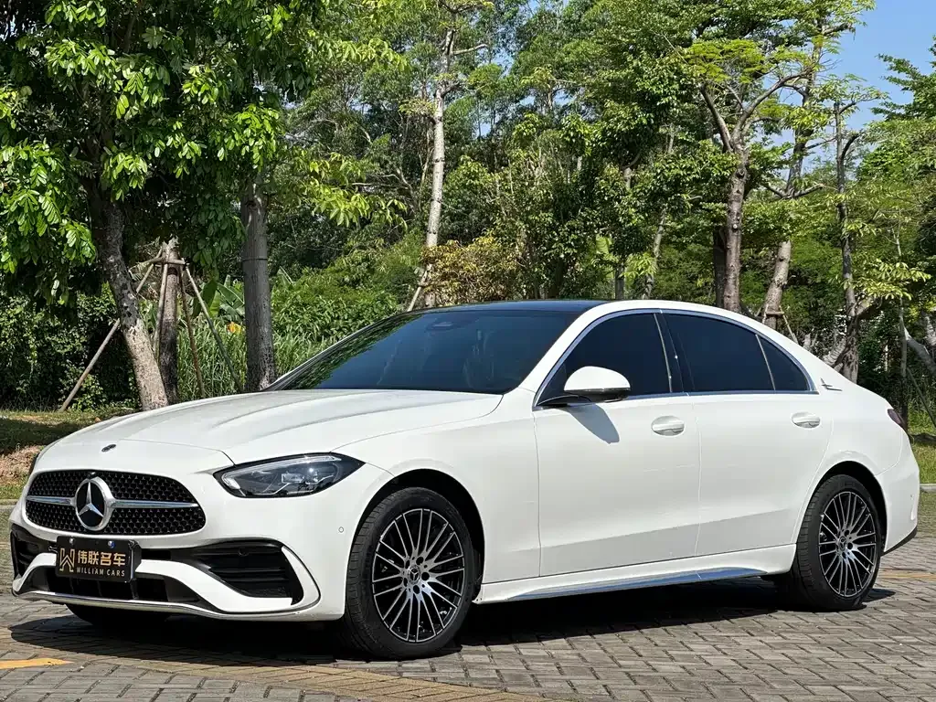 Mercedes-Benz C-Class — фото 1