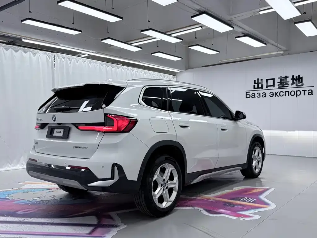 BMW X1 — фото 10