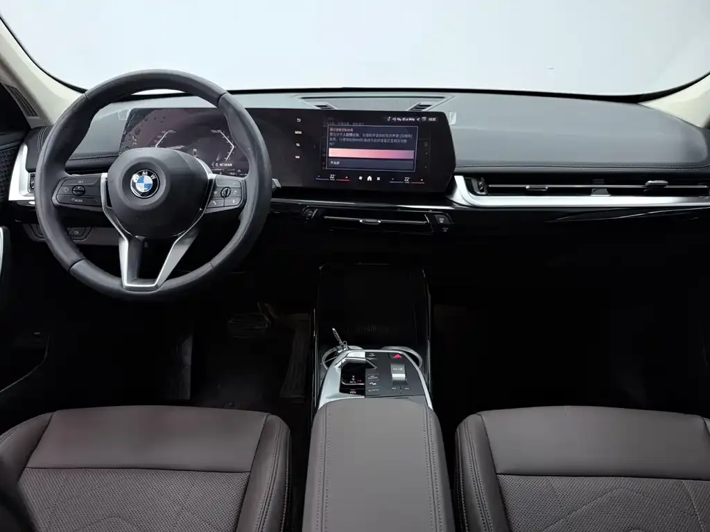 BMW X1 — фото 9