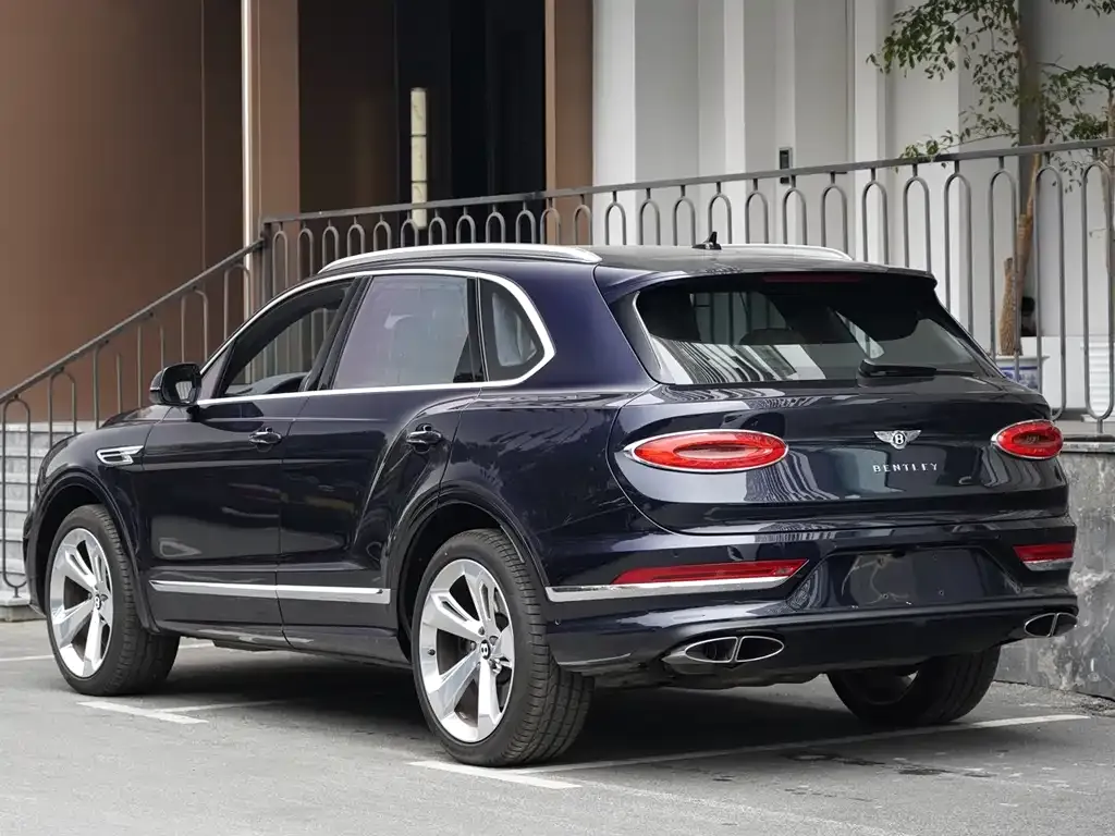 Bentley Bentayga — фото 6