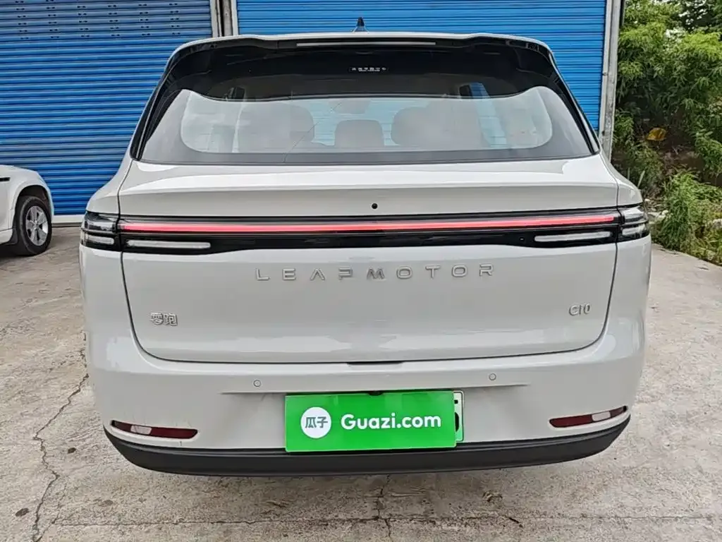 Leapmotor C10 — фото 10