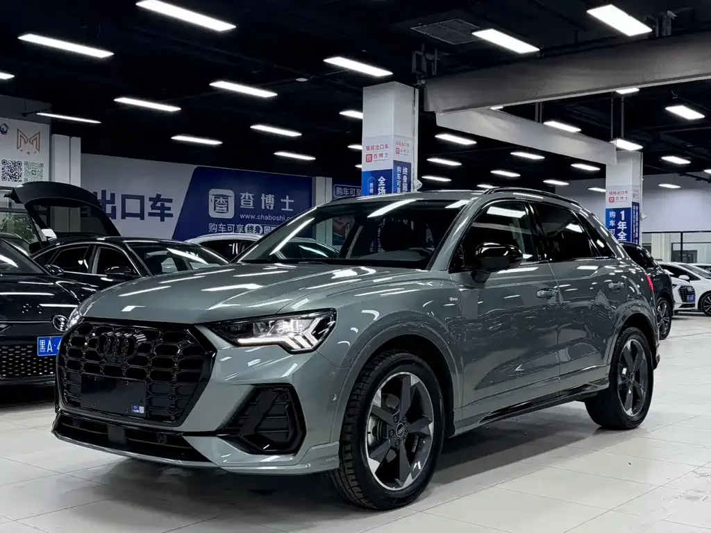 Audi Q3 — фото 1