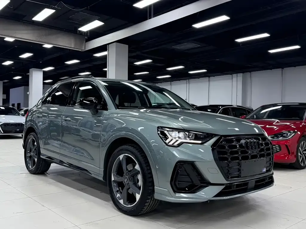 Audi Q3 — фото 10