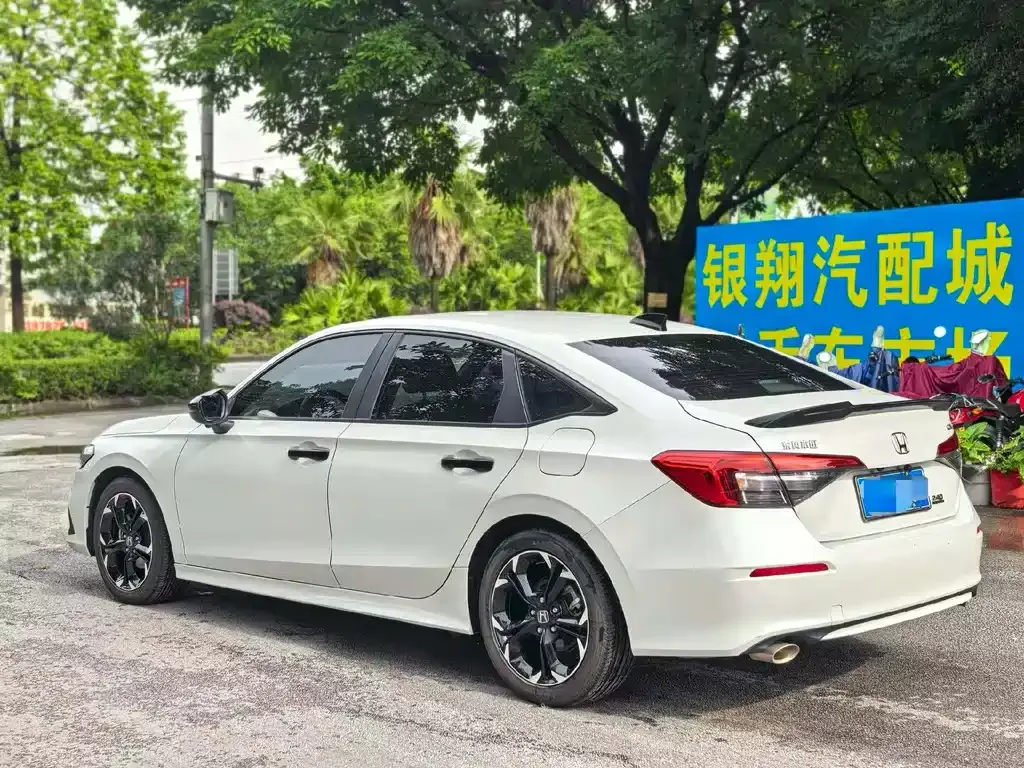 Honda Civic — фото 4