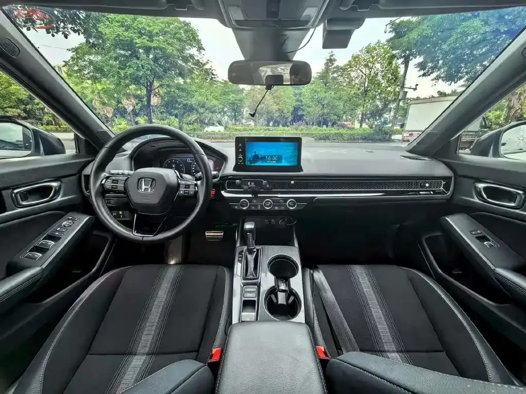 Honda Civic — фото 9
