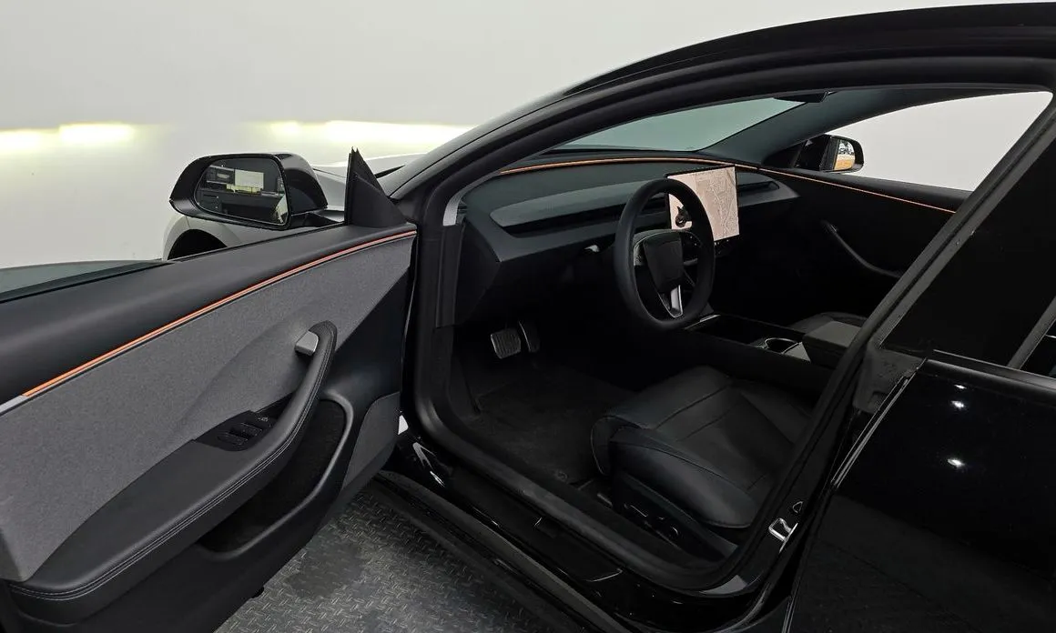 Tesla Model 3 2025 из KR, фото 5