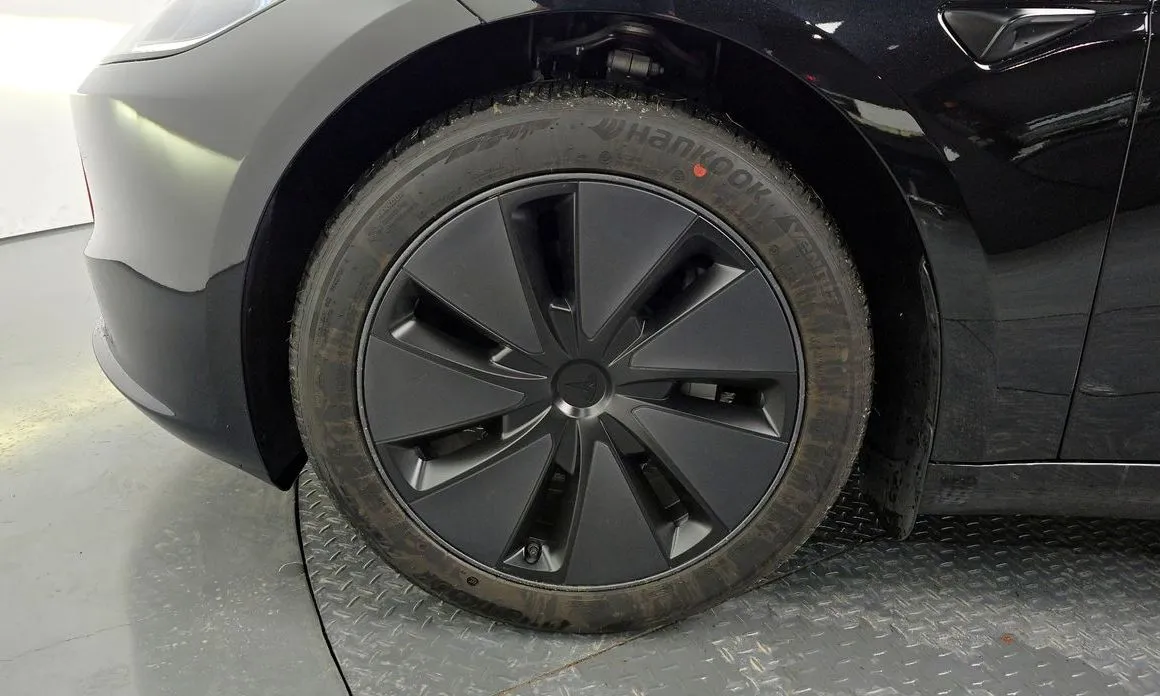 Tesla Model 3 2025 из KR, фото 7