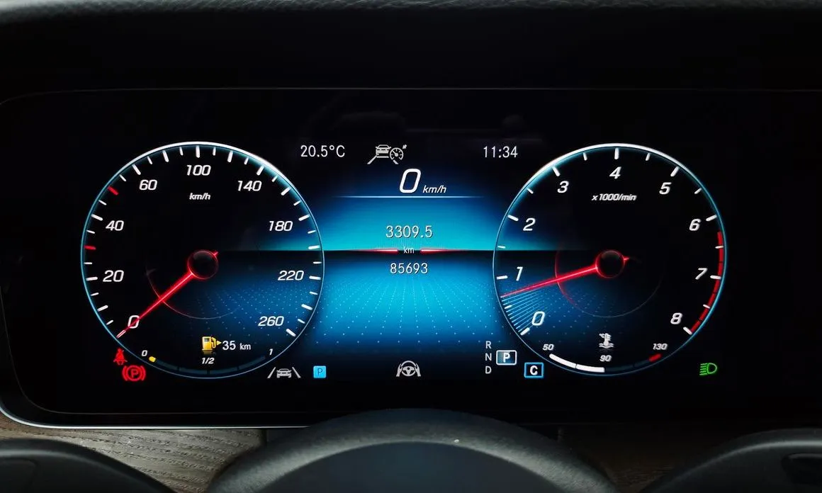 Mercedes-Benz E-Class 2021 из KR, фото 2