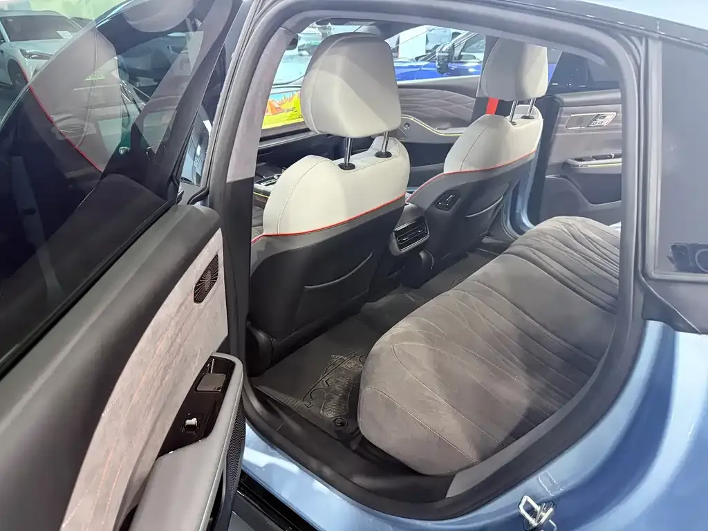 Geely Galaxy E8 2025 из CN, фото 5