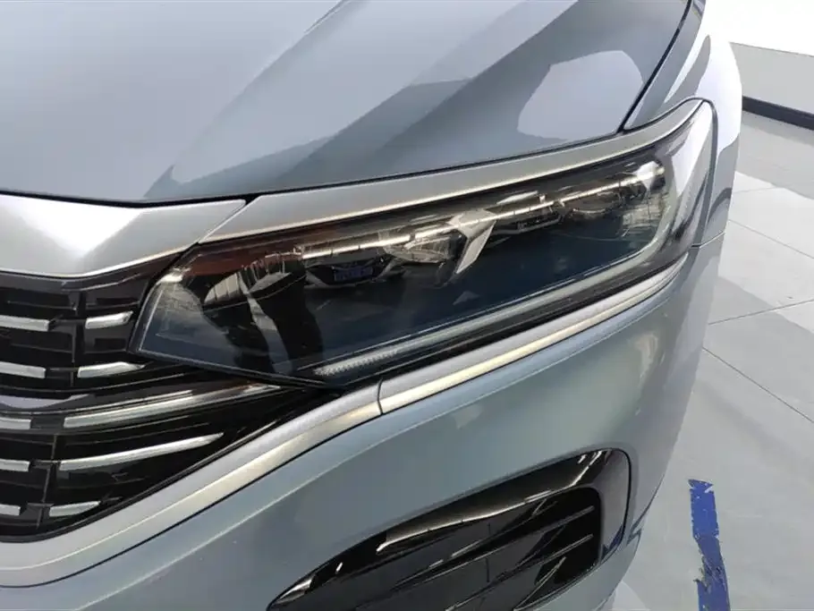 Volkswagen Passat — фото 2