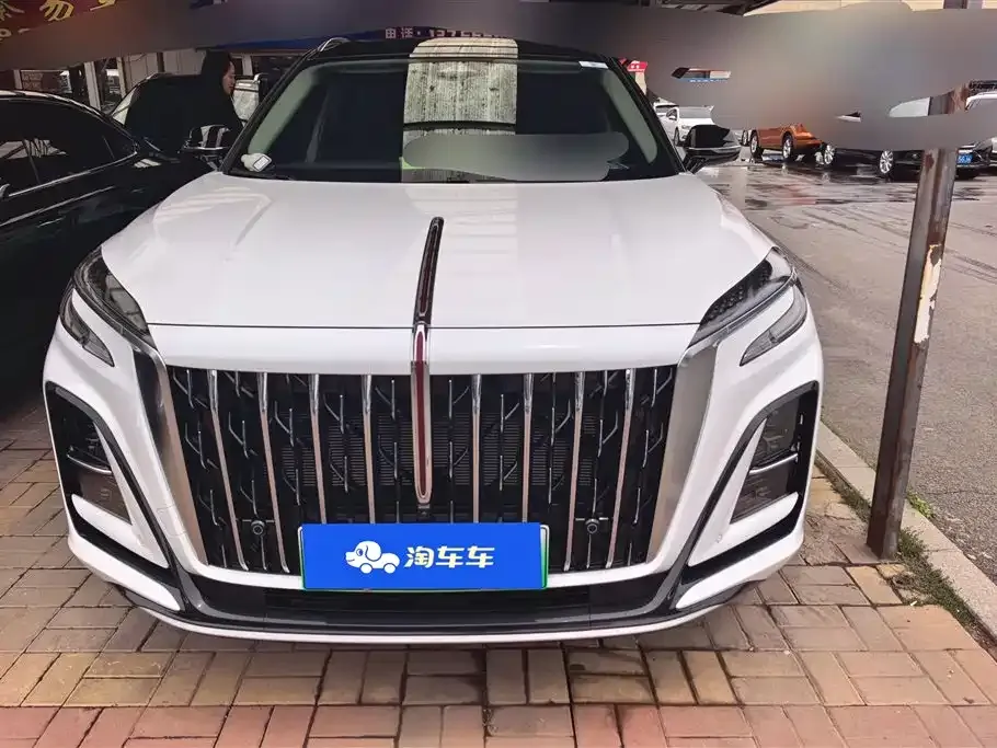 Hongqi HS3 PHEV — фото 10