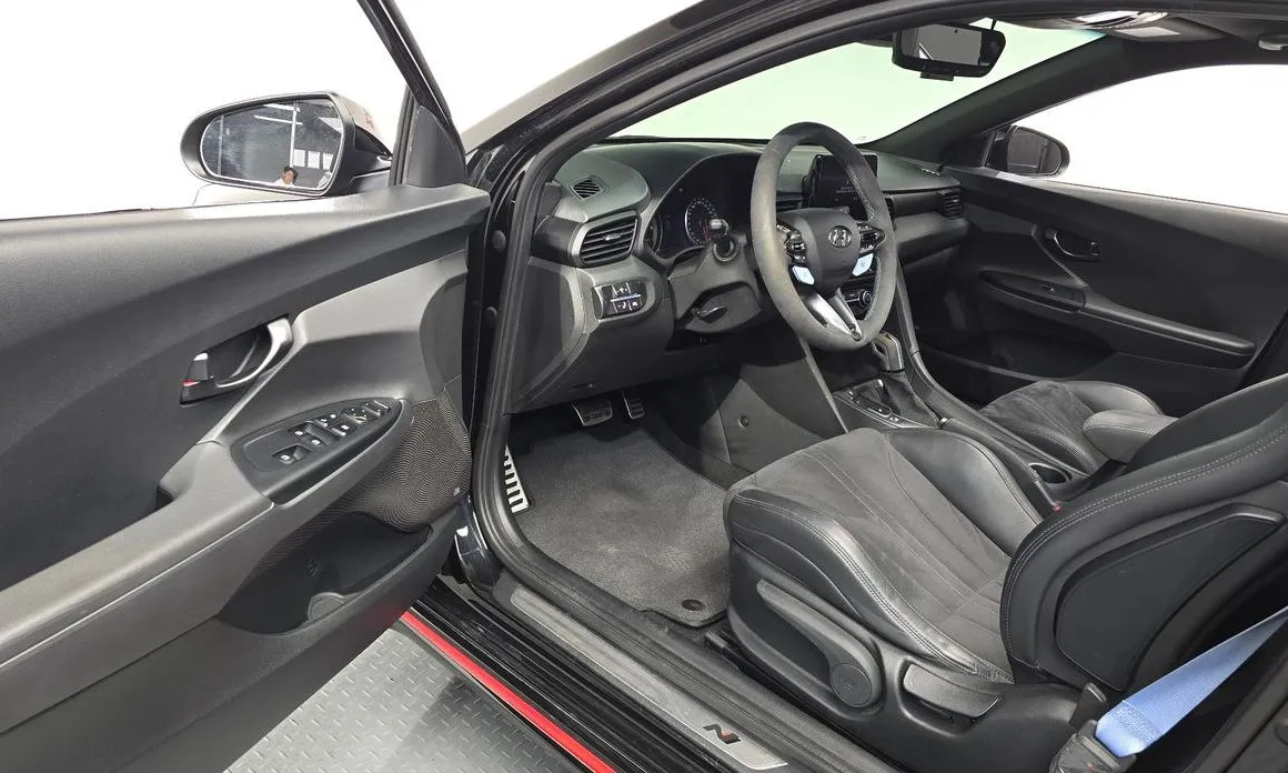 Hyundai Veloster — фото 4