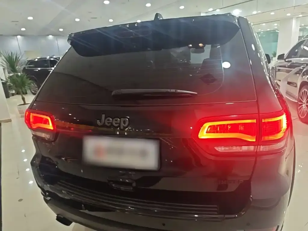 Jeep Grand Cherokee (Import) 2021 из CN, фото 5