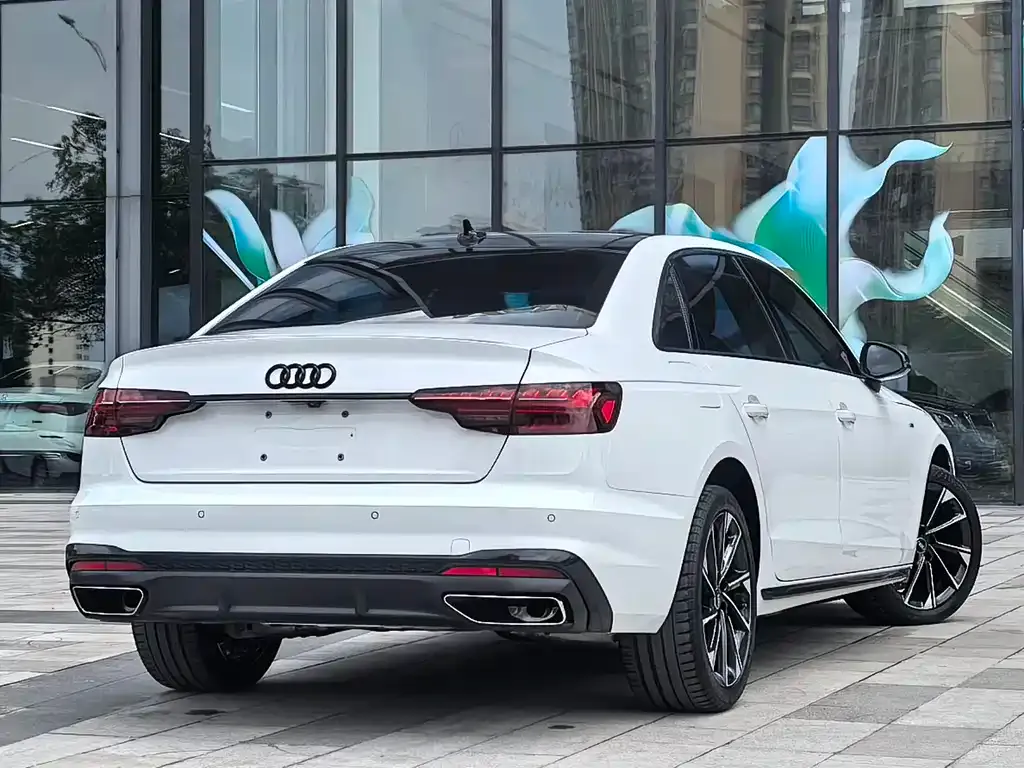 Audi A4L — фото 10