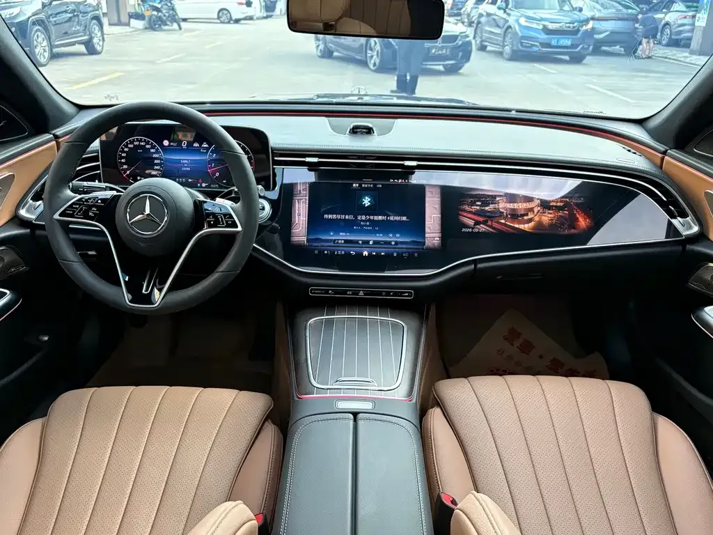 Mercedes-Benz E-Class — фото 10