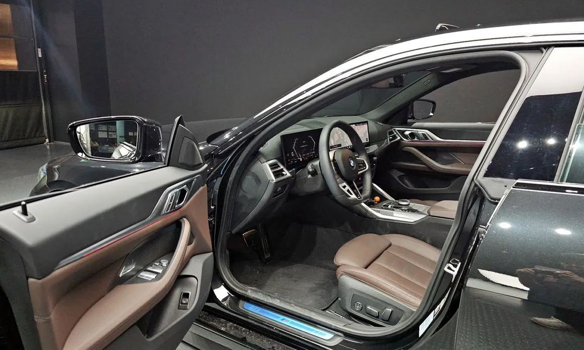 BMW 4-Series 2025 из KR, фото 5