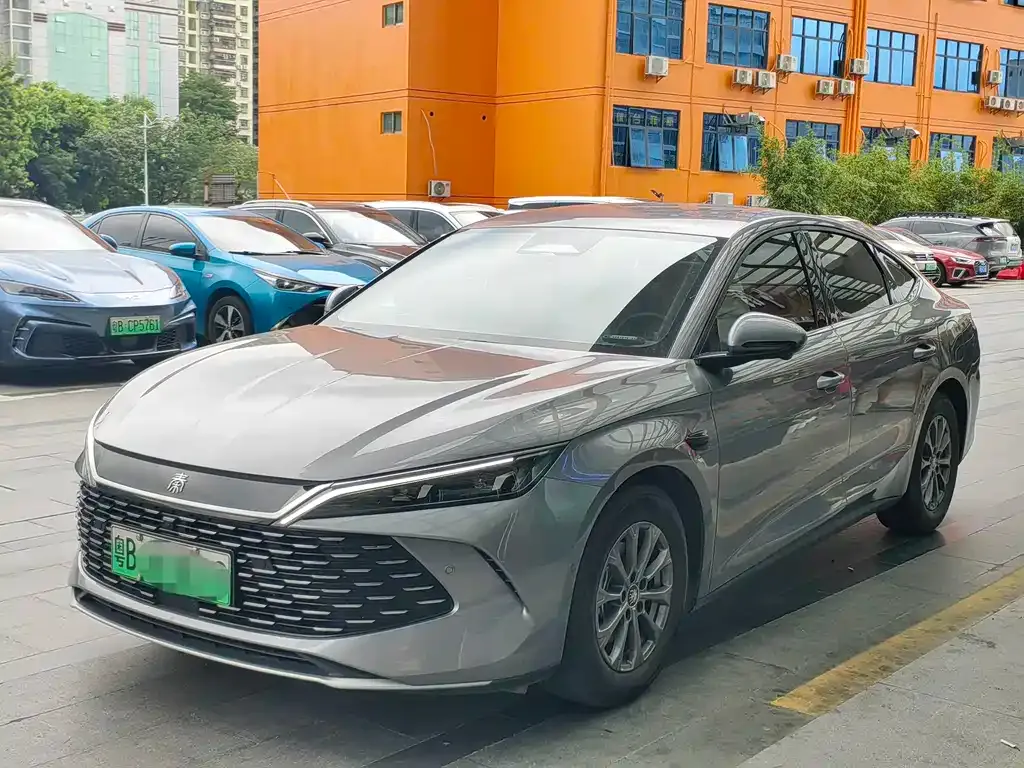 BYD Qin L — фото 1