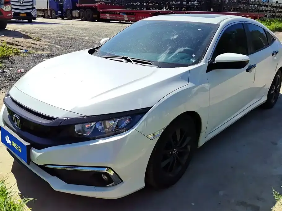 Honda Civic — фото 1
