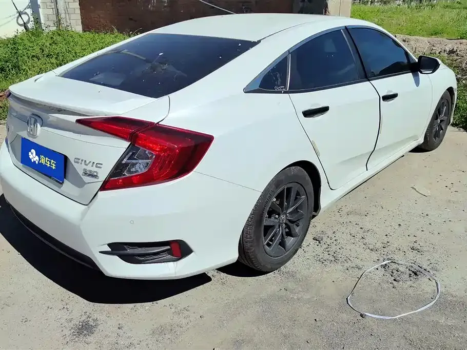 Honda Civic — фото 3