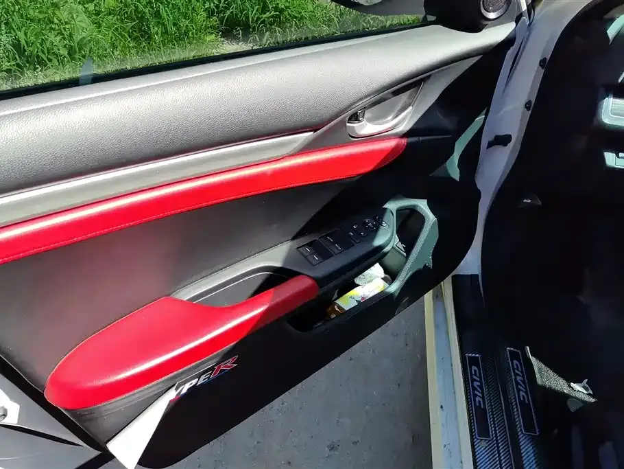 Honda Civic — фото 10