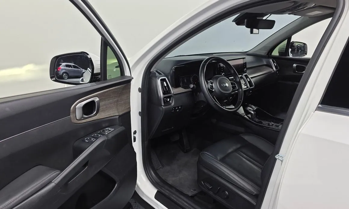 Kia Sorento — фото 5
