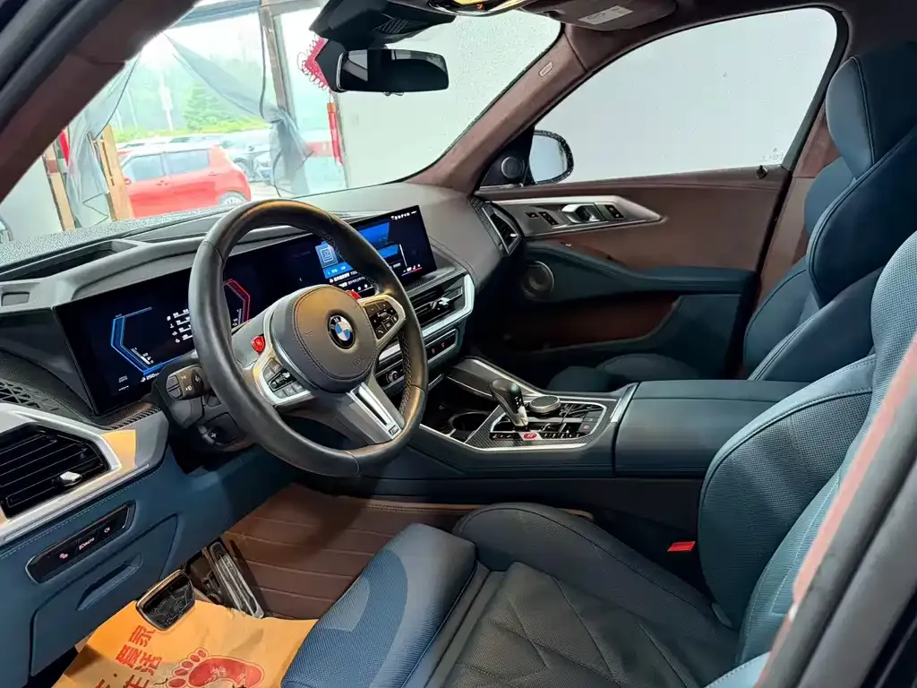 BMW XM 2025 из CN, фото 5