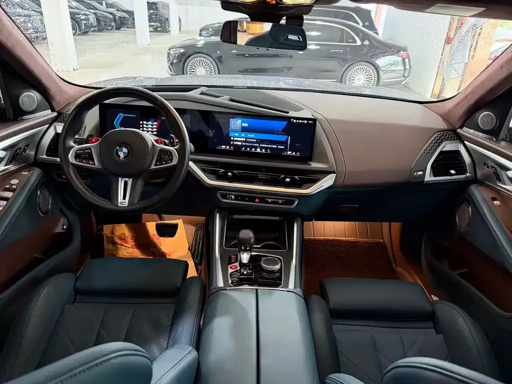 BMW XM 2025 из CN, фото 4