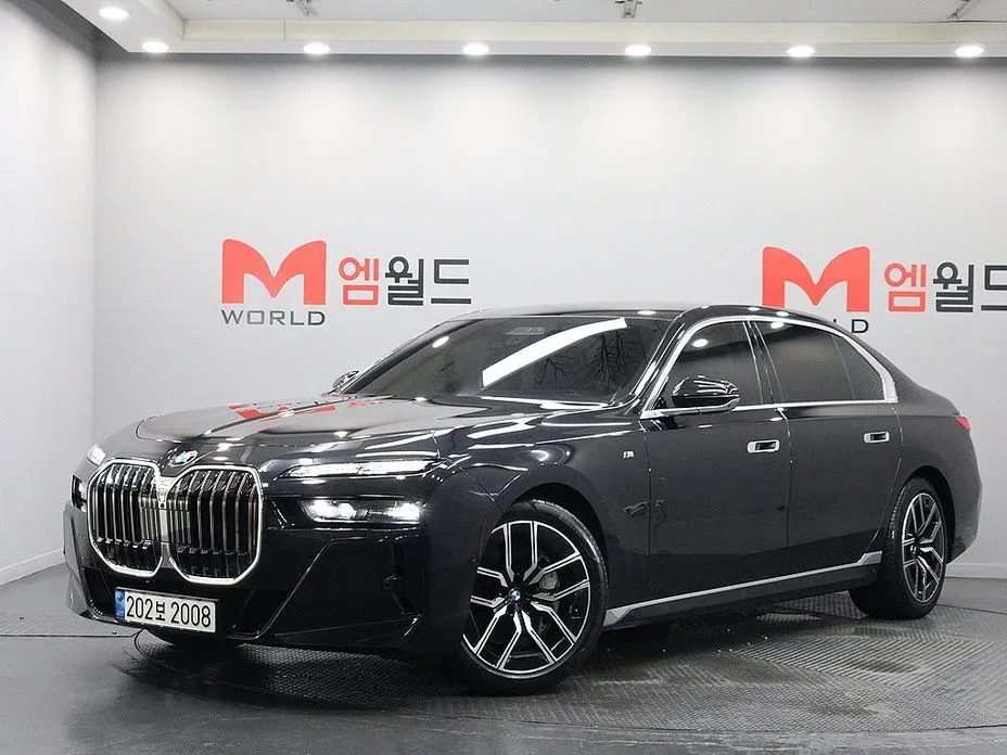 BMW 7-Series 2023 из KR, фото 8