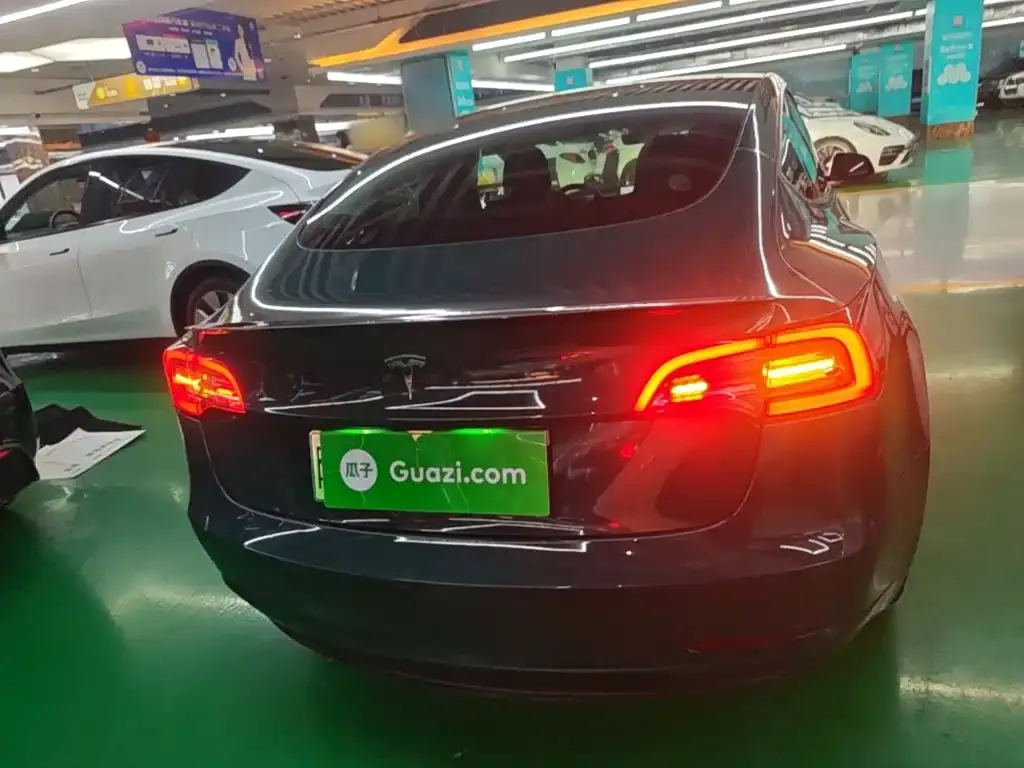 Tesla Model 3 — фото 2