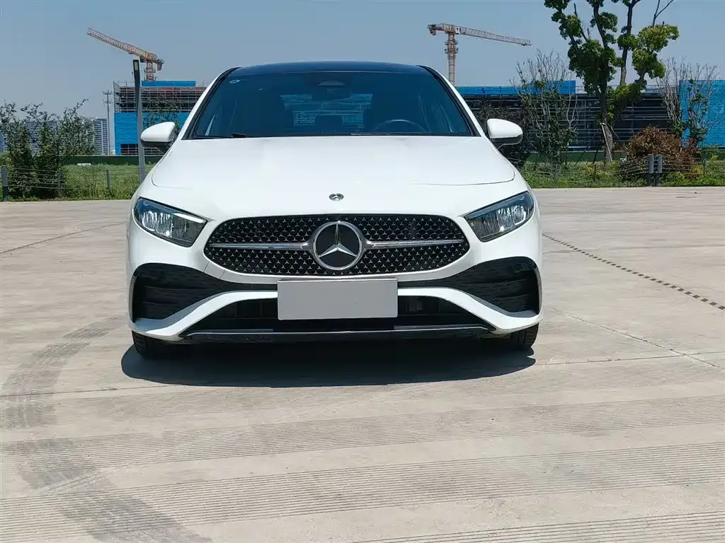 Mercedes-Benz A-Class — фото 1