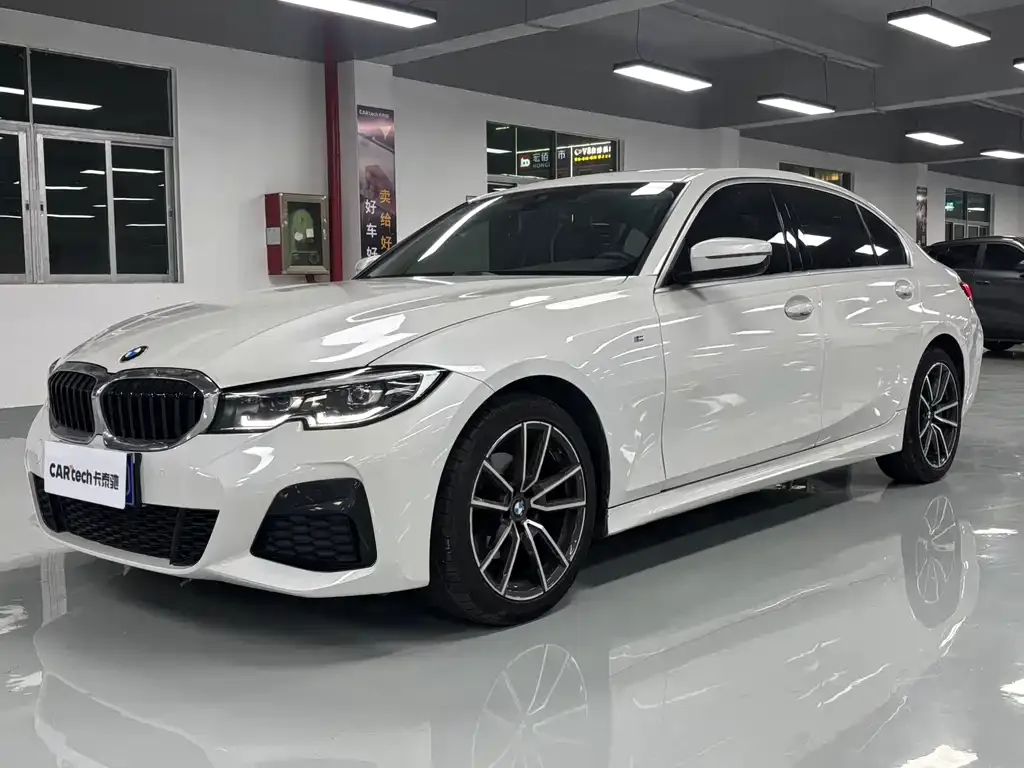 BMW 3 Series — фото 1
