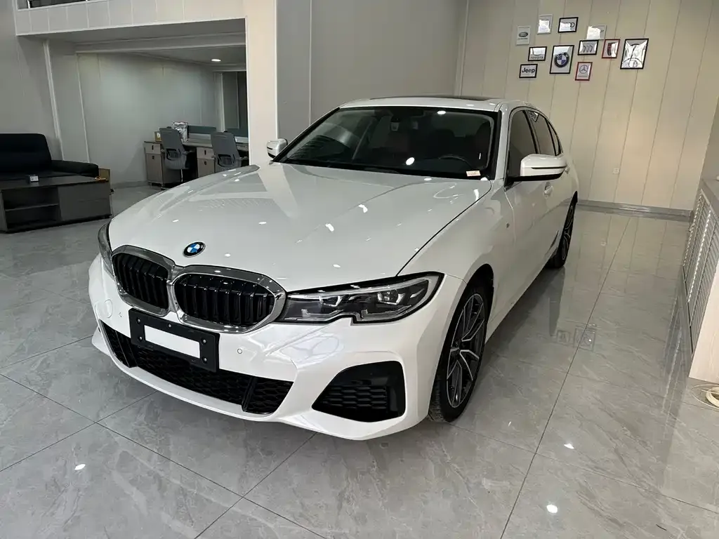 BMW 3 Series — фото 1