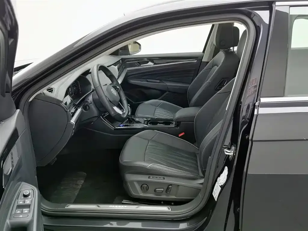 Volkswagen Passat — фото 7