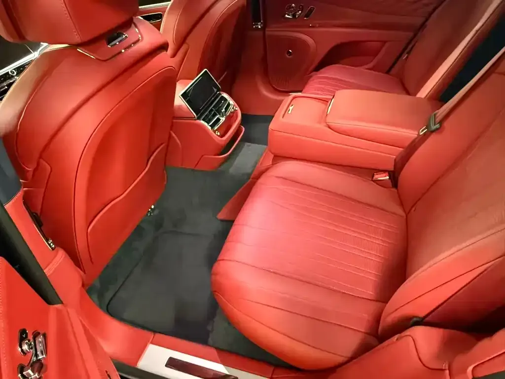 Bentley Flying Spur — фото 8