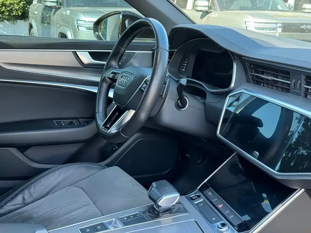 Audi A6L 2022 из CN, фото 4