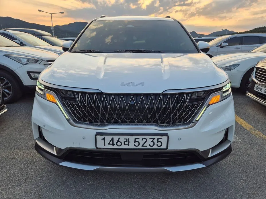 Kia Carnival — фото 1