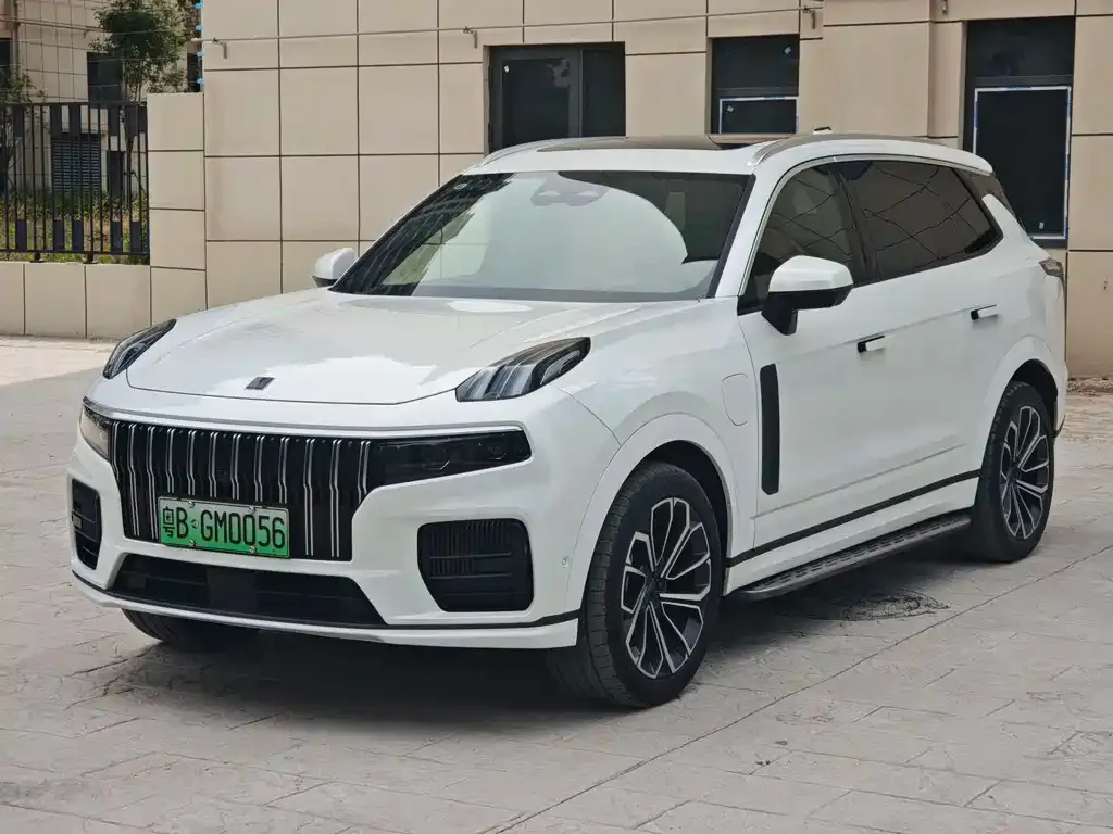 Lynk & Co 09 PHEV